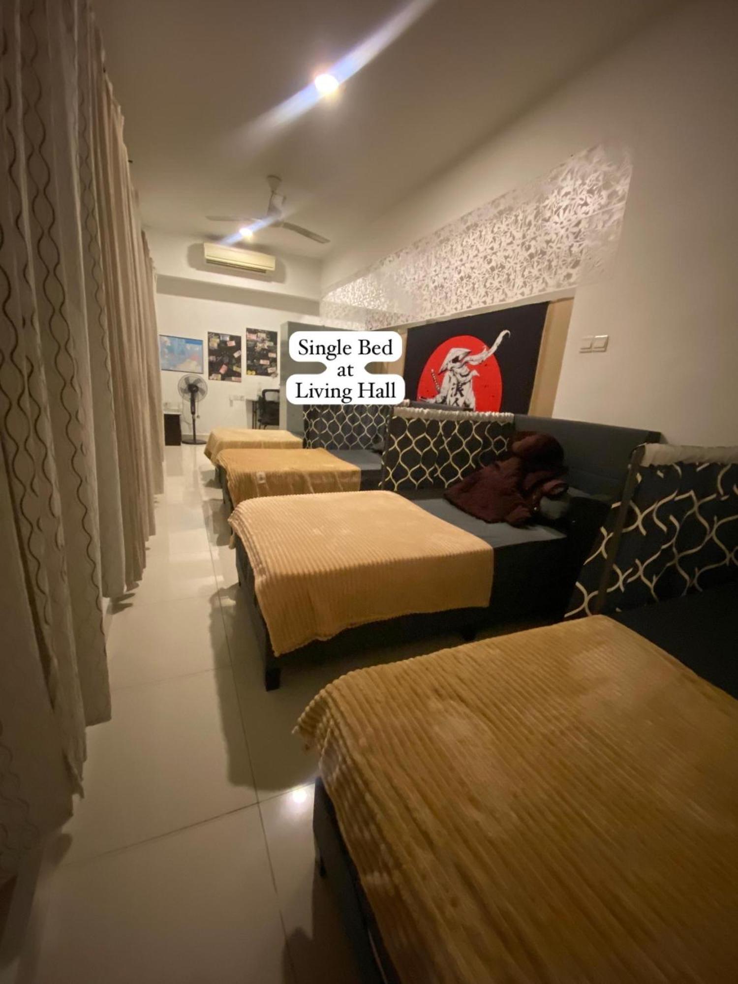 Regalia Bestfriend Hostel Куала Лумпур Екстериор снимка