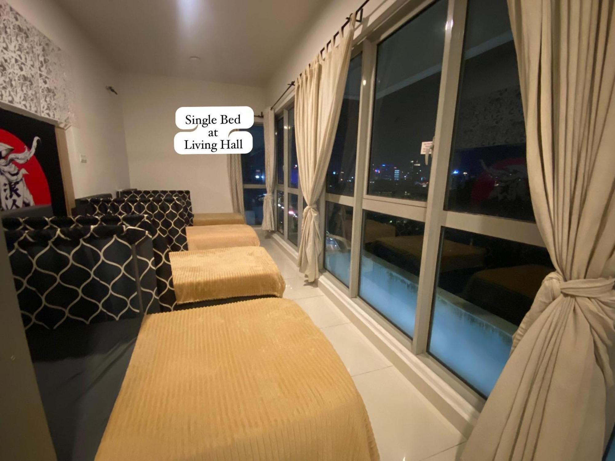 Regalia Bestfriend Hostel Куала Лумпур Екстериор снимка