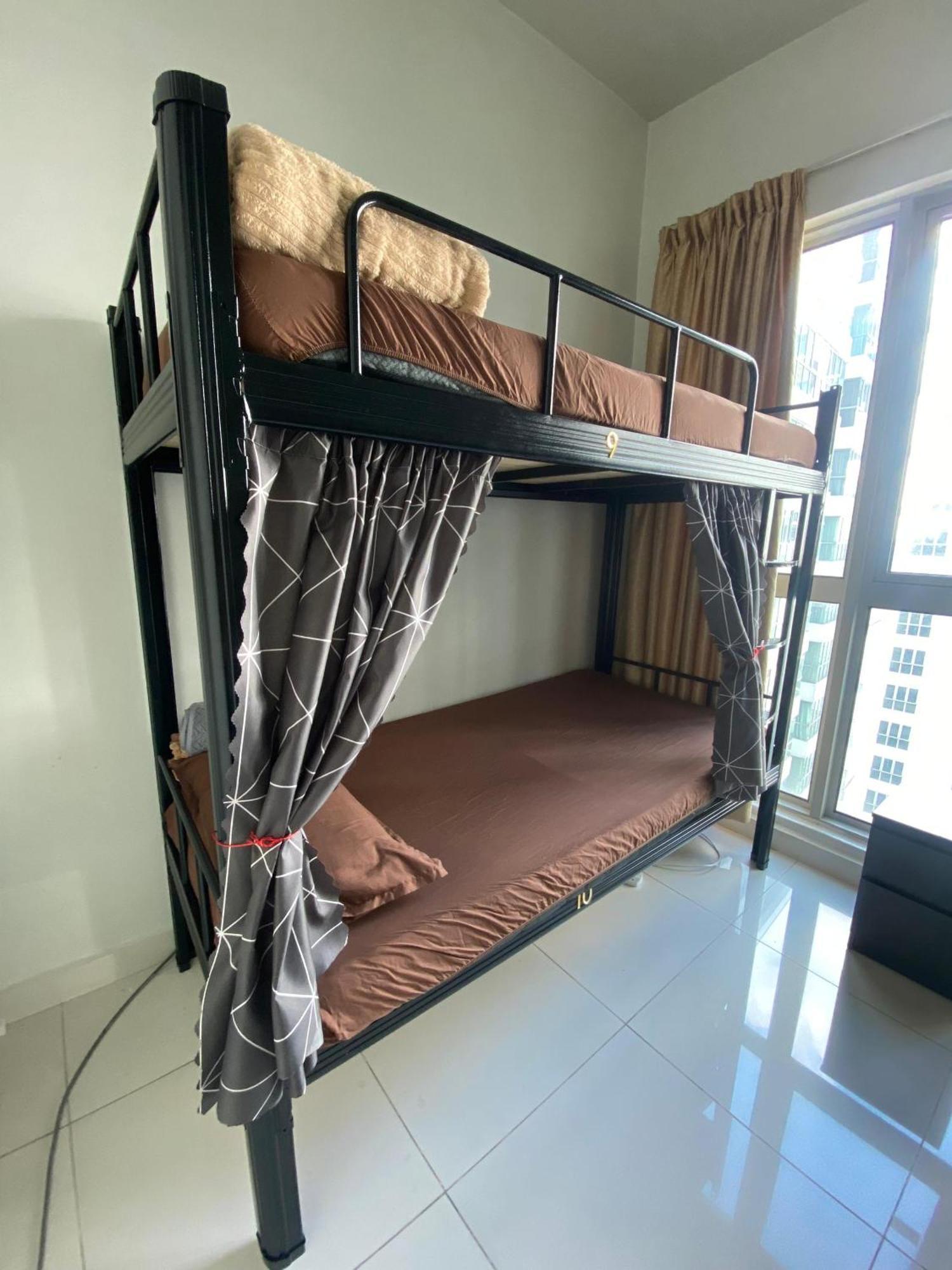 Regalia Bestfriend Hostel Куала Лумпур Екстериор снимка
