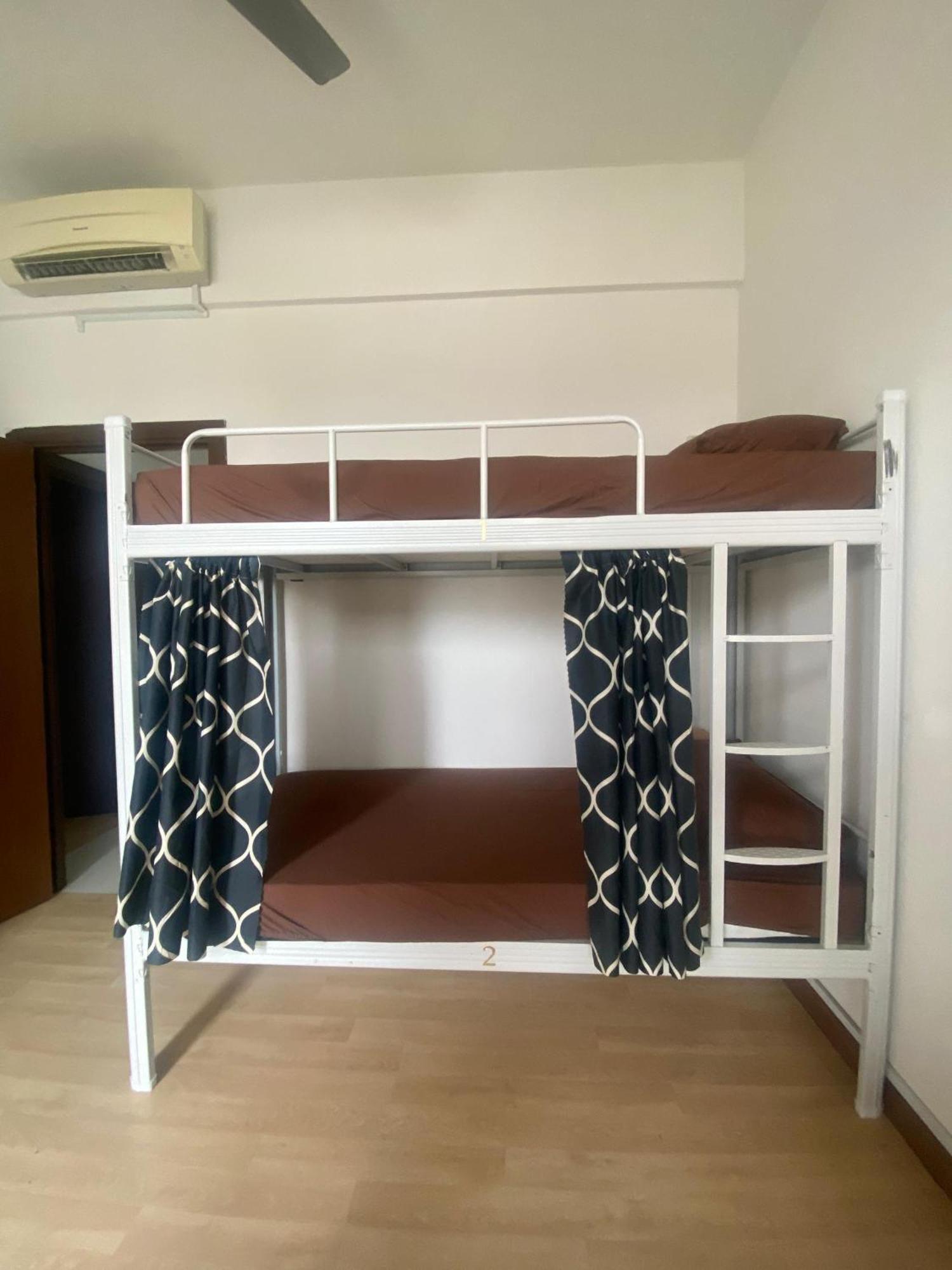 Regalia Bestfriend Hostel Куала Лумпур Екстериор снимка