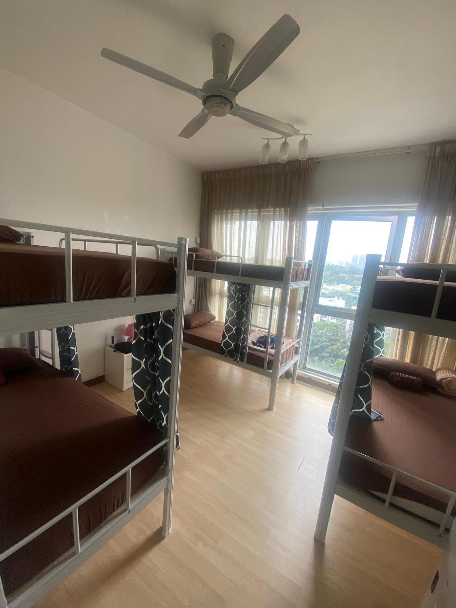 Regalia Bestfriend Hostel Куала Лумпур Екстериор снимка